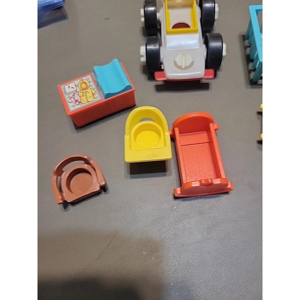 Fisher-Price Little People Vtg replacement Baby items etc...